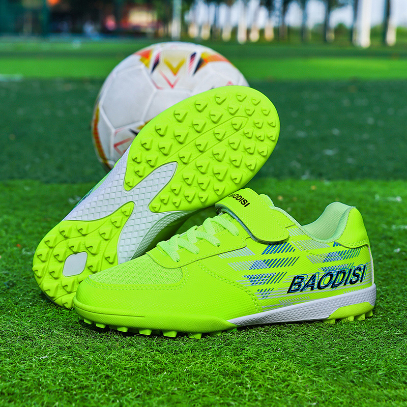 Детские футбольные бутсы для и – обзор и цена Sports Equipment For Schools