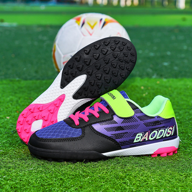 Детские футбольные бутсы для и – обзор и цена Sports Equipment For Schools