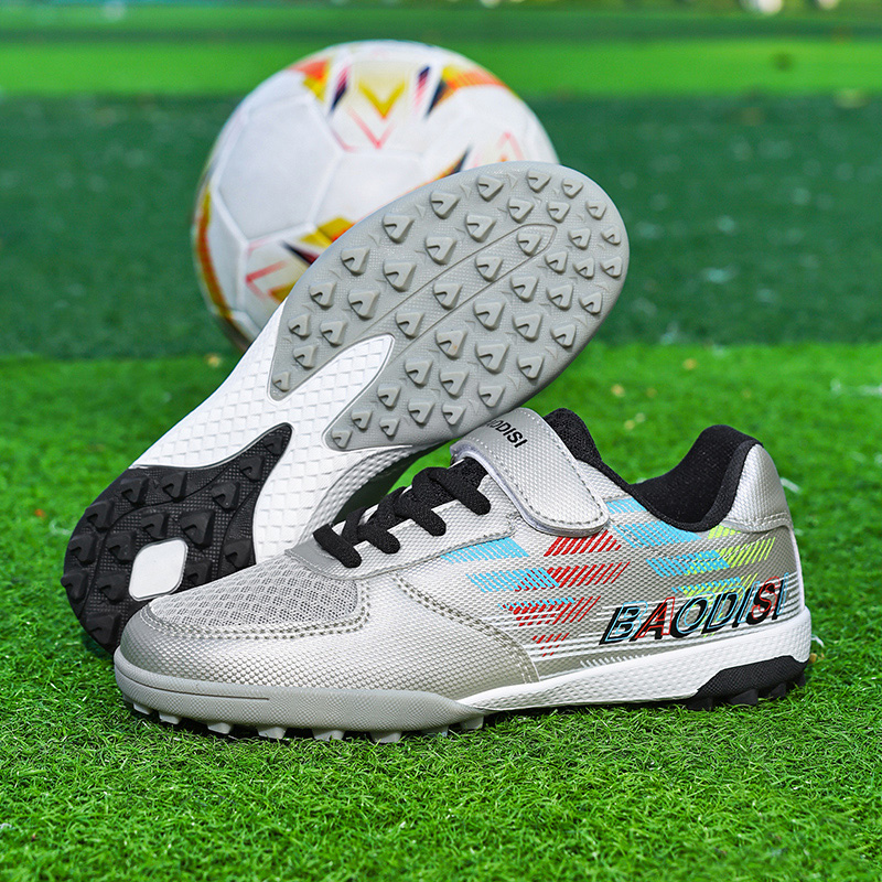 Детские футбольные бутсы для и – обзор и цена Sports Equipment For Schools